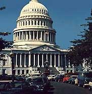 Капитолий (построен в 1793-1865). Увенчанное огромным куполом здание в Вашингтоне – место заседаний Конгресса Соединенных Штатов, в т.ч. и теневых структур Правительства...